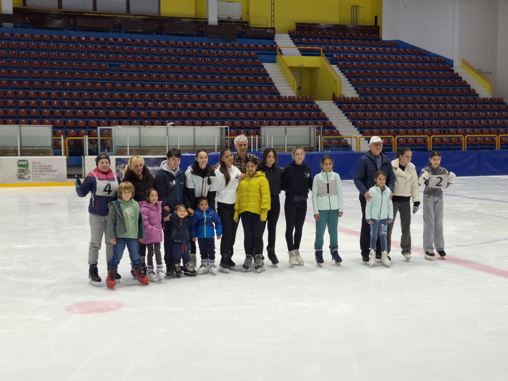Ice_Skating_wit_a_Cause_11